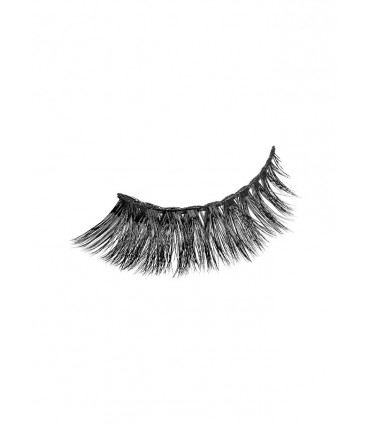 LONDON COPYRIGHT NOTTING HILL EYELASHES